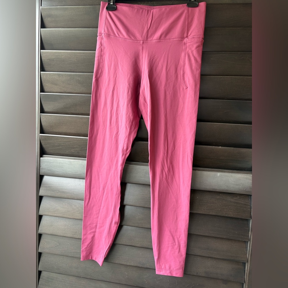 Under Armour Medium Fitted Pink Leggings Side Pockets